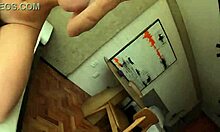 बड़े लंड वाला स्टेपब्रदर घर में बने वीडियो में सेक्सी सफेद गर्लफ्रेंड की चूत और गांड चोदता है।