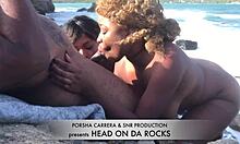 नीना और पोर्शा एक हॉट फिल्म में समुद्र तट पर एक अच्छी तरह से संपन्न आदमी को डीपथ्रोट ब्लोजॉब देती हैं।